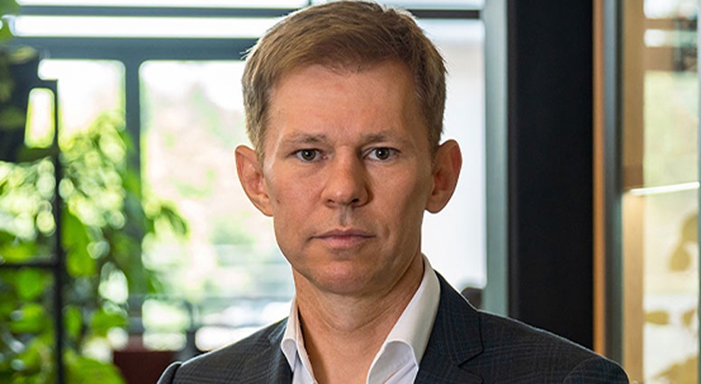 ДЕНИС КОЛОМАЦКИЙ